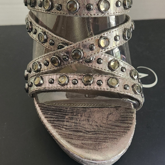 Adrianna Papell strappy heels sz 6 neww/ box gun metal studded platform ret$128 - Picture 5 of 10